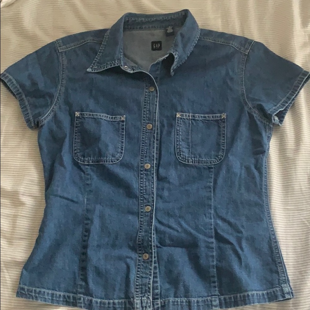GAP button up